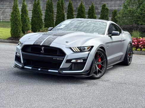 Used 2020 Ford Mustang Shelby GT500 w/ Technology Package RWD image 5