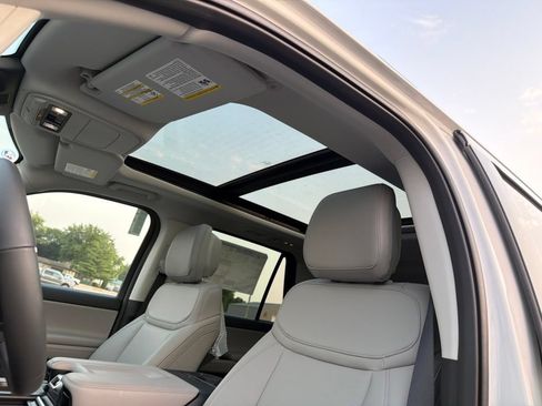 New 2027 Ford Expedition Active AWD/4WD image 13