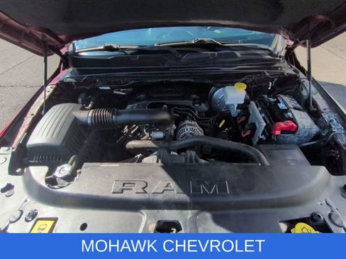Used 2019 RAM 1500 Laramie w/ Sport Appearance Package AWD/4WD image 31