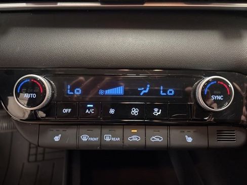 Used 2023 Hyundai Elantra Blue FWD image 20