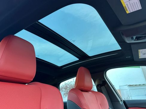 Used 2026 BMW 228i w/ Technology Package image 17