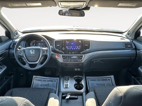 Used 2023 Honda Ridgeline Sport image 10