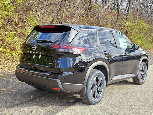 New 2026 Nissan Rogue SV image 6