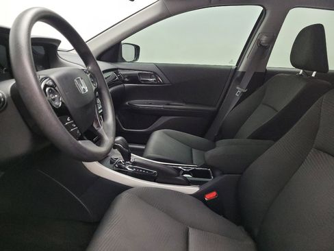 Used 2017 Honda Accord LX image 17