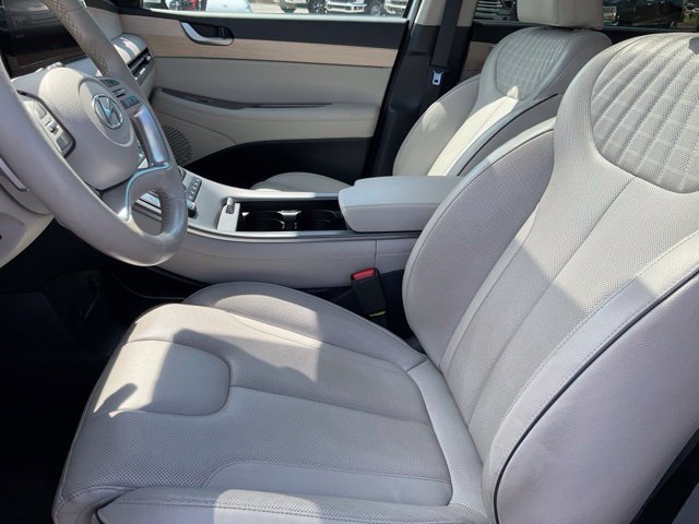 Used 2024 Hyundai Palisade Limited AWD/4WD image 5