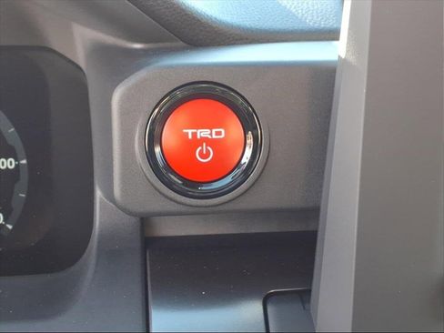 New 2025 Toyota Tacoma TRD Off-Road image 19