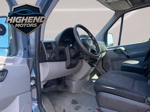 Used 2018 Mercedes-Benz Sprinter 2500 image 11