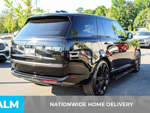 Used 2025 Land Rover Range Rover SE AWD/4WD image 4