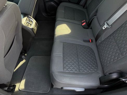 Used 2022 Chevrolet Blazer LT image 11