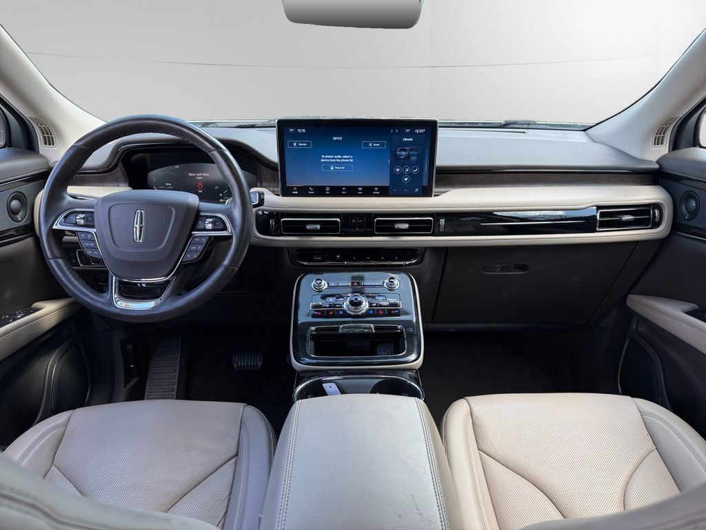 Used 2022 Lincoln Nautilus Reserve w/ Luxury Package FWD image 10