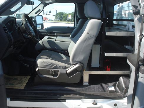 Used 2016 Ford F250 XL w/ Power Equipment Group image 26