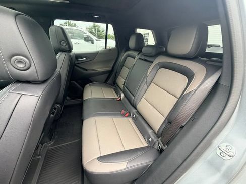 Used 2025 Chevrolet Equinox LT w/ Convenience Package II FWD image 15