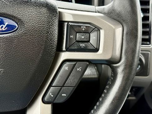 Used 2021 Ford Expedition XLT image 18