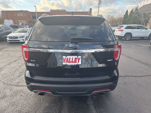 Used 2018 Ford Explorer XLT image 10