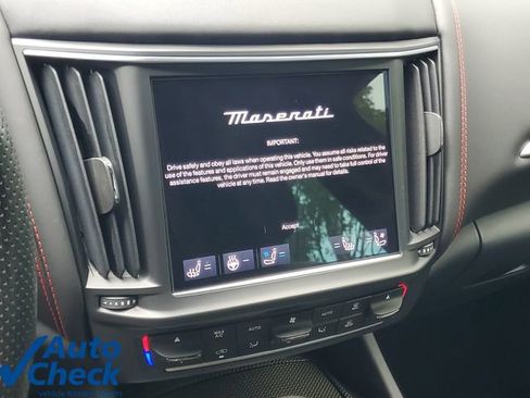 Used 2023 Maserati Levante GT AWD/4WD image 27