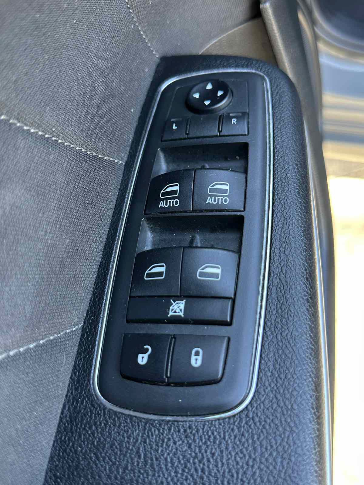 Used 2019 Dodge Charger SXT w/ Cold Weather Package AWD/4WD image 24
