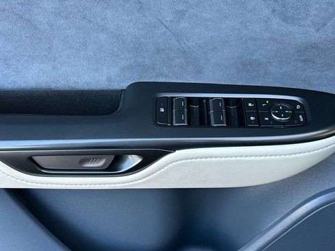 Used 2023 Lexus RZ 450e Premium w/ Accessory Package (Z1) image 11