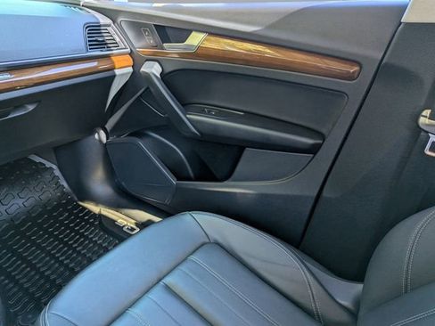 Used 2024 Audi Q5 2.0T Premium image 20