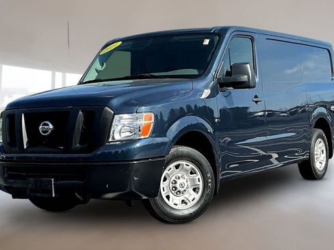 Used 2021 Nissan NV 2500 SV RWD image 3
