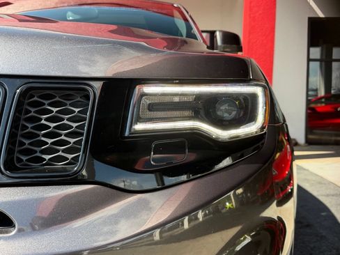 Used 2021 Jeep Grand Cherokee SRT AWD/4WD image 8