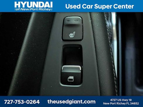 Certified 2023 Hyundai Santa Fe Limited AWD/4WD image 17