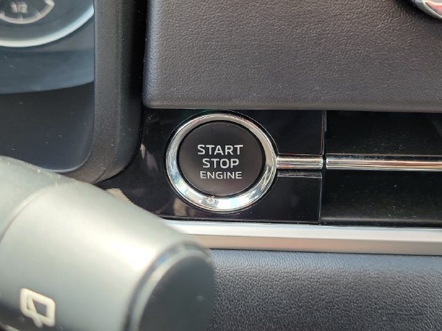 Used 2024 Mitsubishi Outlander SE AWD/4WD image 29