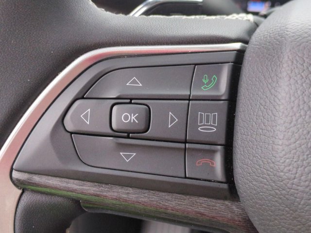 Used 2024 Jeep Grand Cherokee Limited AWD/4WD image 19
