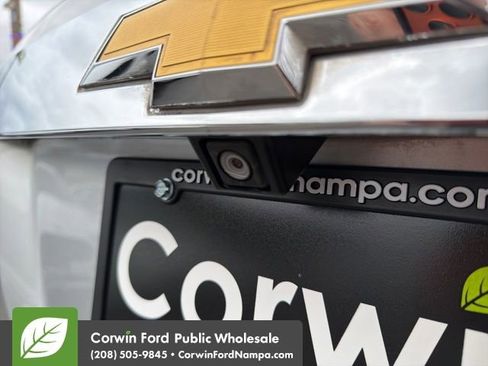 Used 2014 Chevrolet Traverse LT image 11