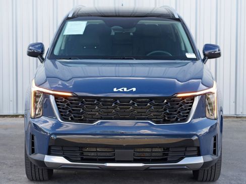 Used 2024 Kia Sorento S w/ Panoramic Sunroof Package image 43