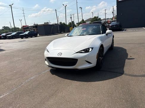 New 2026 MAZDA MX-5 Miata Grand Touring w/ Weather Package RWD image 25