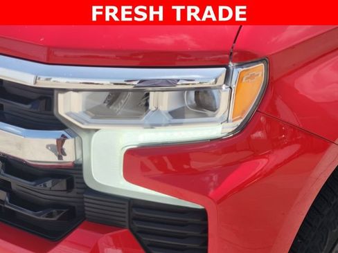 Used 2022 Chevrolet Silverado 1500 LT w/ Protection Package RWD image 9