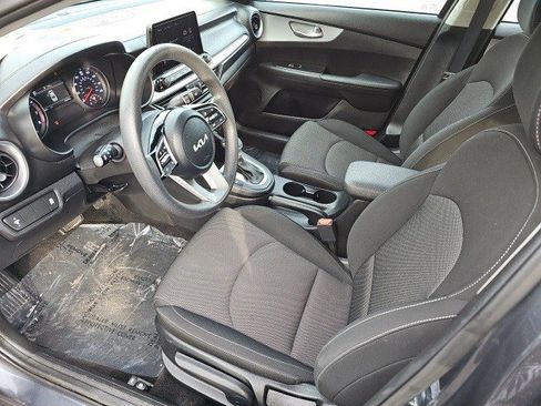 Used 2023 Kia Forte LXS image 19