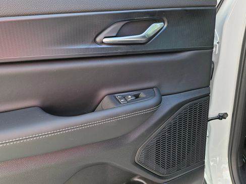 New 2026 Jeep Grand Cherokee L Laredo RWD image 22