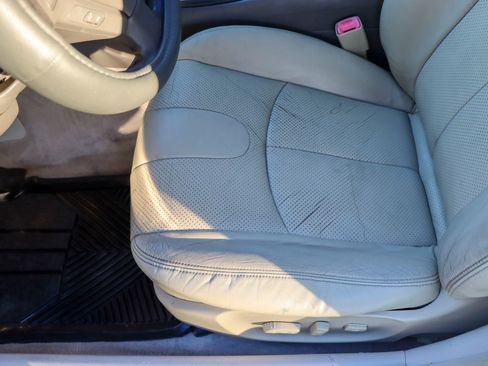 Used 2011 INFINITI G37 Journey w/ Premium Pkg image 16