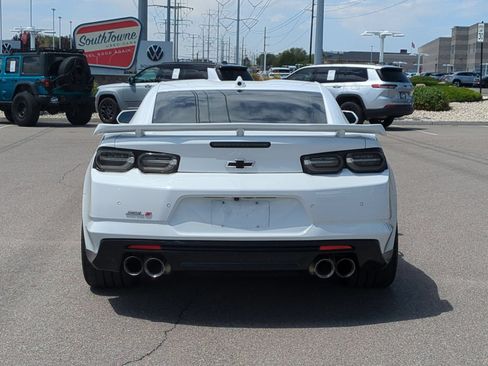 Used 2023 Chevrolet Camaro ZL1 RWD image 4