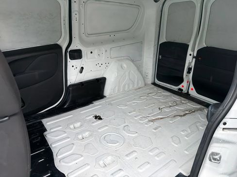 Used 2022 RAM ProMaster City Tradesman FWD image 6
