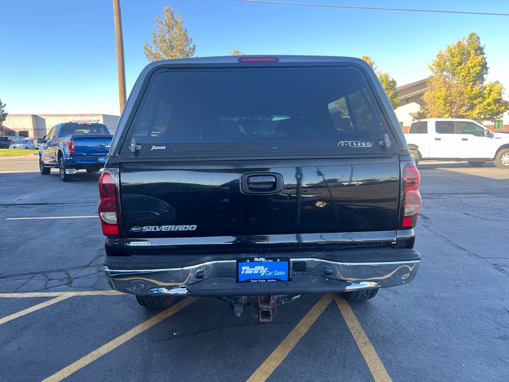 Used 2006 Chevrolet Silverado 1500 LT w/ Light Duty Power Package AWD/4WD image 4