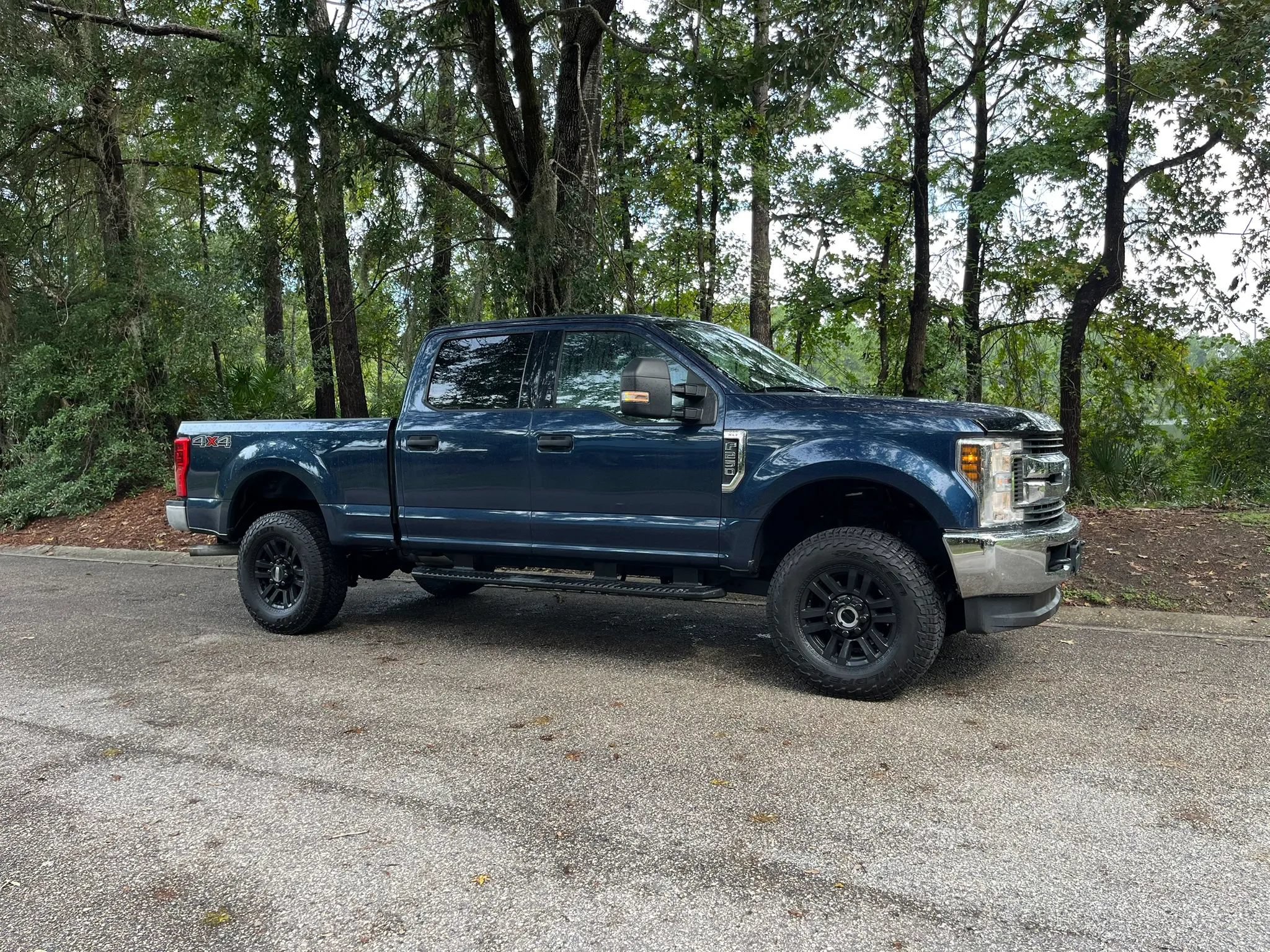 Used 2019 Ford F250 XLT AWD/4WD image 3