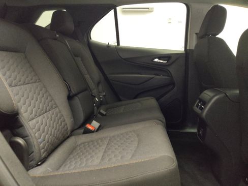 Used 2021 Chevrolet Equinox LT FWD image 19