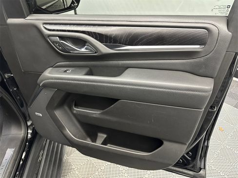 Used 2021 GMC Yukon Denali w/ Denali Premium Package image 15