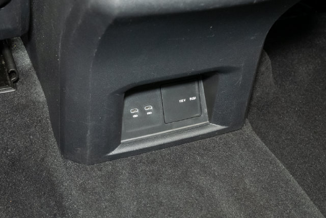 Used 2023 Volkswagen Atlas SEL Premium AWD/4WD image 24