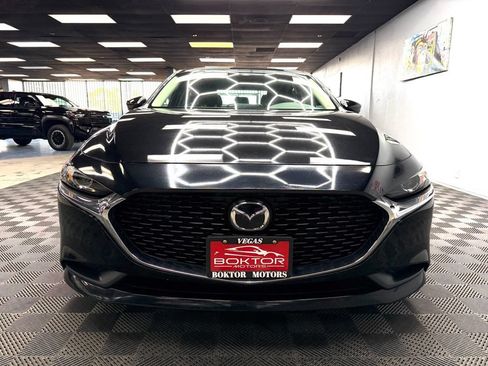Used 2020 MAZDA MAZDA3 Sedan FWD image 4