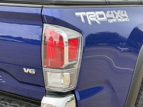 Used 2023 Toyota Tacoma TRD Off-Road AWD/4WD image 7