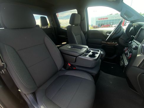 Used 2020 Chevrolet Silverado 1500 RST AWD/4WD image 16