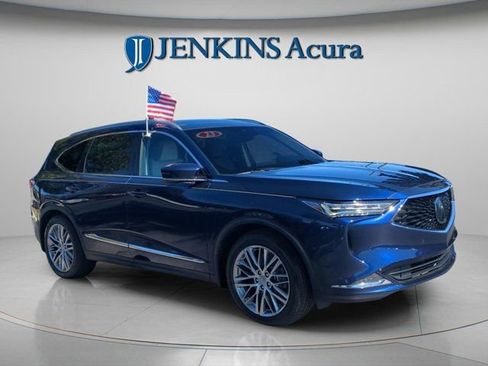 Used 2023 Acura MDX SH-AWD w/ Advance Package image 2