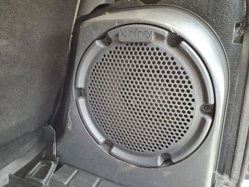 Used 2010 Jeep Wrangler Rubicon w/ PWR Convenience Group image 13