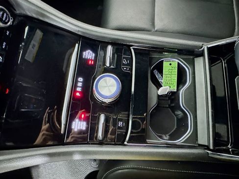 Used 2023 Jeep Grand Cherokee Overland w/ Advanced Protech Group III image 23