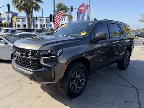 Used 2021 Chevrolet Tahoe Z71 w/ Z71 Signature Package AWD/4WD image 3