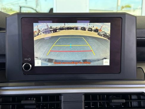 Used 2025 Toyota Tacoma TRD Off-Road image 27