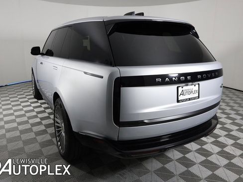 Used 2023 Land Rover Range Rover SE image 10